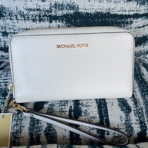 Michael Kors Jet Set Travel Lg Flat Multifunctional Phone Case-Wristlet-Wallet - Picture 6 of 16